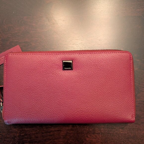 Wallet - Picture 1 of 3